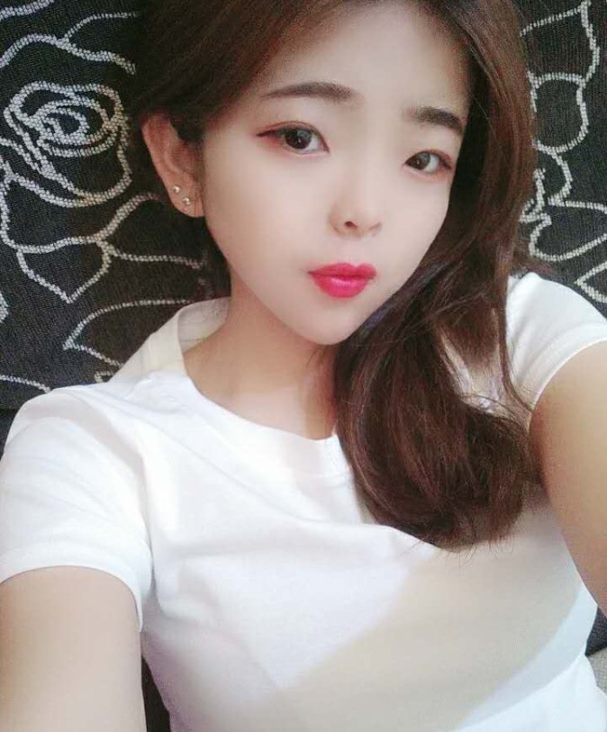 两个年轻小娃，自己兼职。可上门